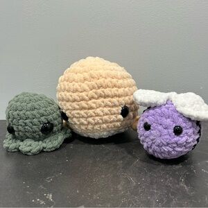 Crocheted 3pc Stuffed Whale 6”Bee 3 1/2” Octopus 4”Homeade Baby Kids Toy Soft